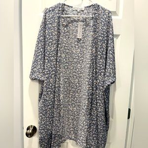 Socialite Curve Front Duster Kimono. Woman’s Size 3x.